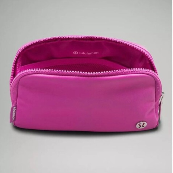 NWT Lululemon Everywhere Belt Bag 1L Pink Pow - Picture 3 of 9